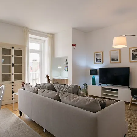 Altido Elegant Deluxe & Altido Luxurious 3-bedroom Apt With Terrace In Intendente Apartamento Lisboa