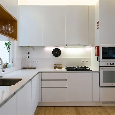 Apartman Altido Elegant Deluxe & Altido Luxurious 3-bedroom Apt With Terrace In Intendente Lisboa